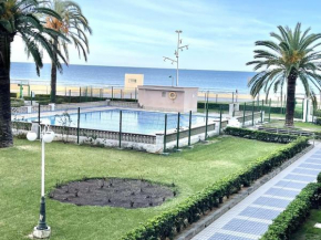 APARTBEACH PINEDA 1 VISTAS PLAYA y PISCINA